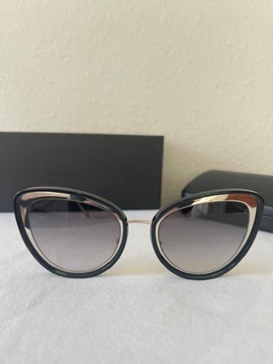 Alexander McQueen AM0177S - 001Womens Sunglasses Shiny black and silver main image 6